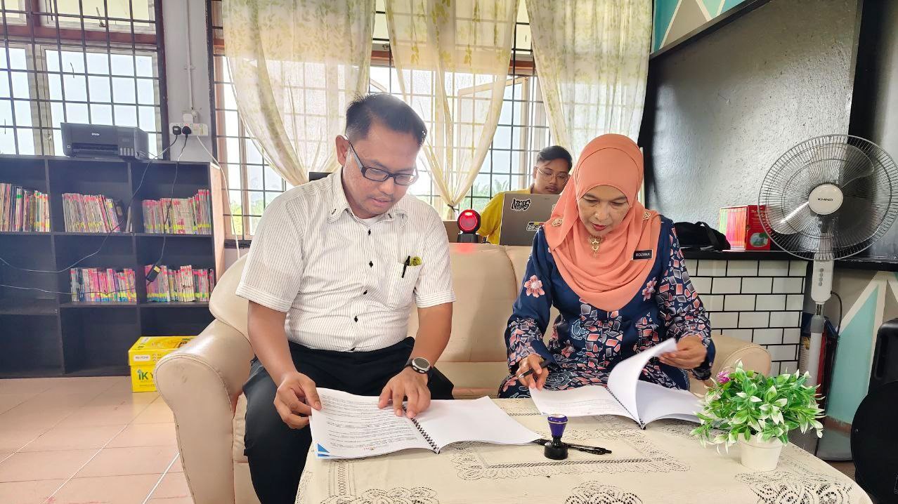 SK Ladang Tun Dr Ismail Terima MoU CSR dan Jalani Latihan Pengguna SkoolBeez