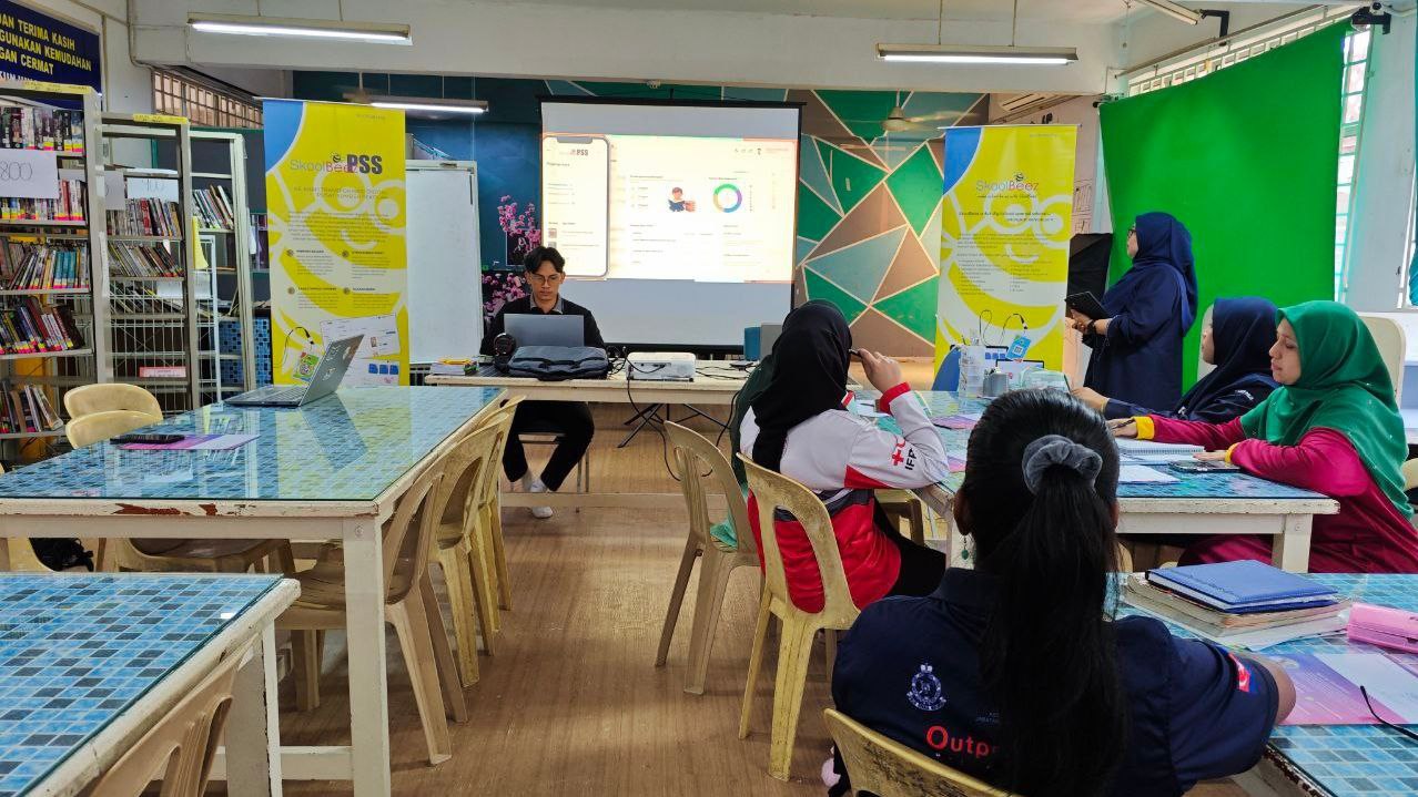 Sesi Demonstrasi SkoolBeez Bersama SMK Mutiara Rini