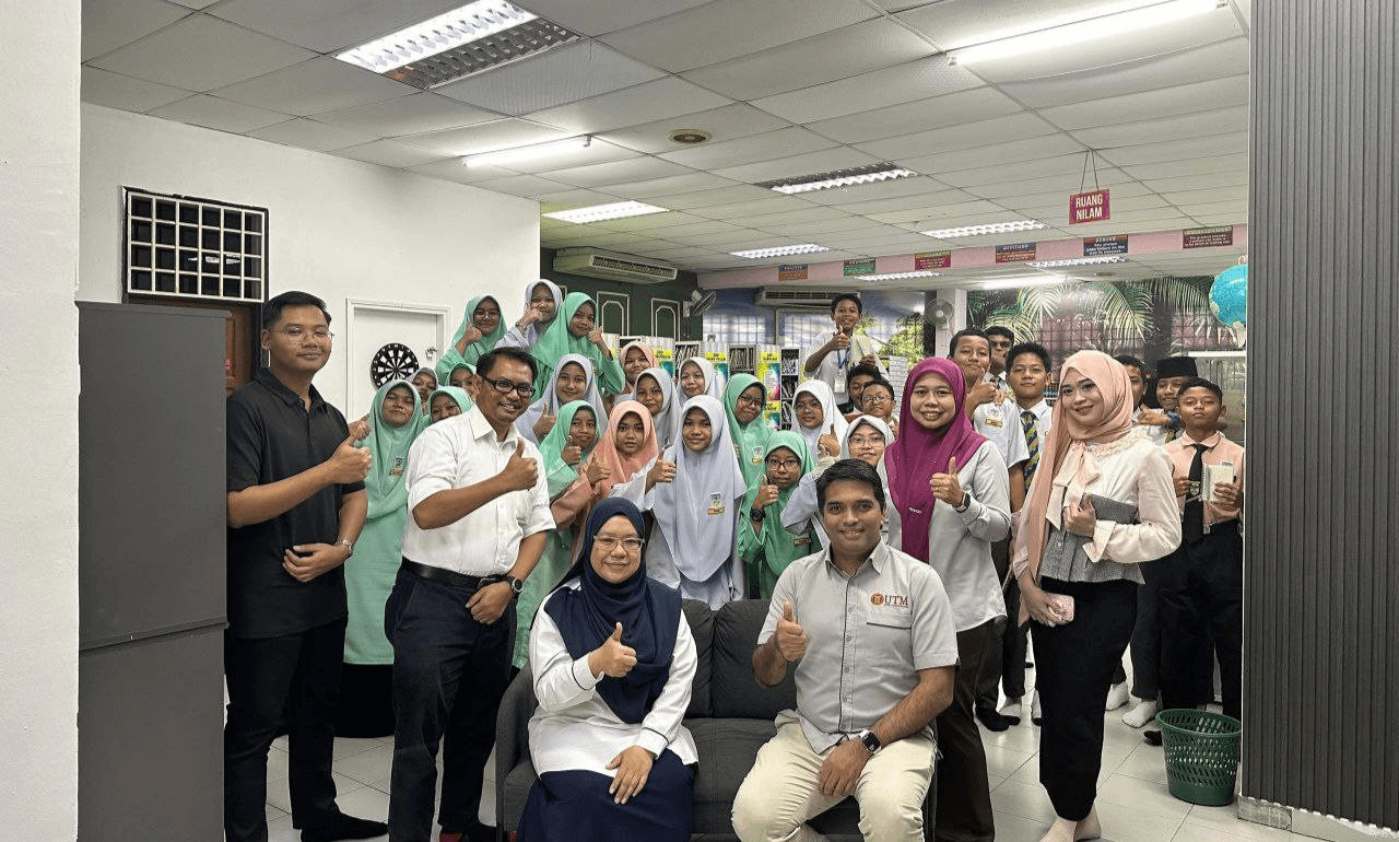 UTM Jalankan Kajian Keberkesanan SkoolBeez NILAM di SMK Kota Masai