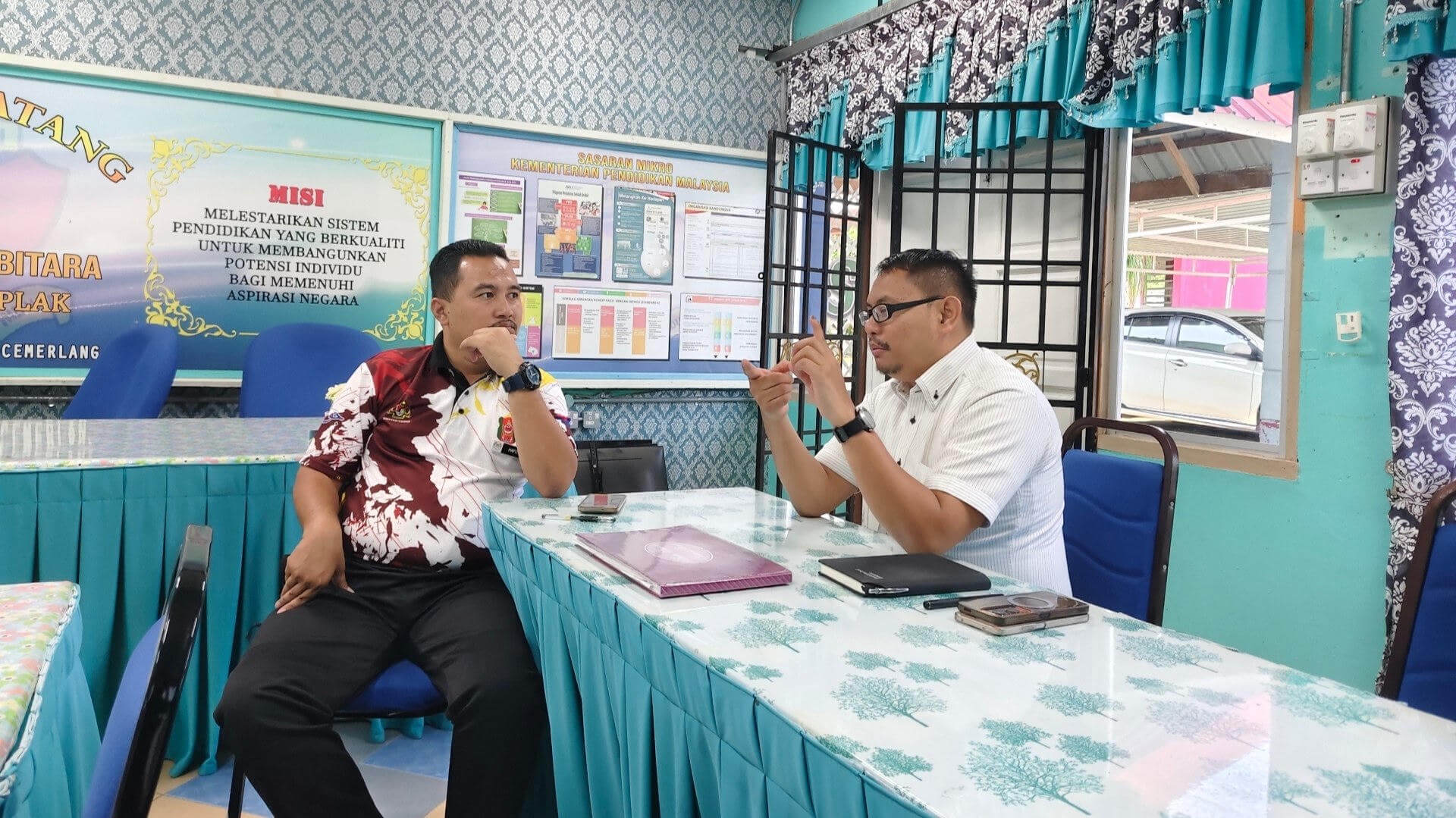 SK Felda Chemplak Pilih SkoolBeez PSS untuk Transformasi Digital Pusat Sumber