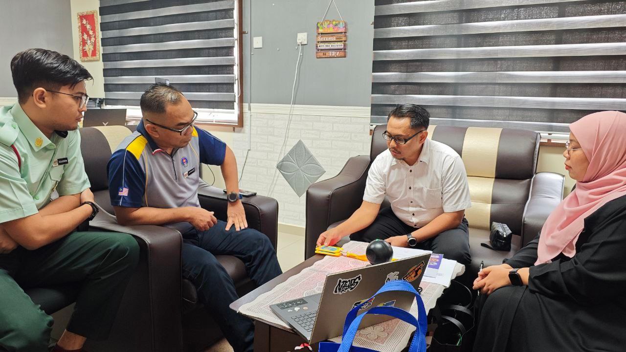 Perbincangan Program CSR SkoolBeez Bersama SK Mensudut Lama, Segamat